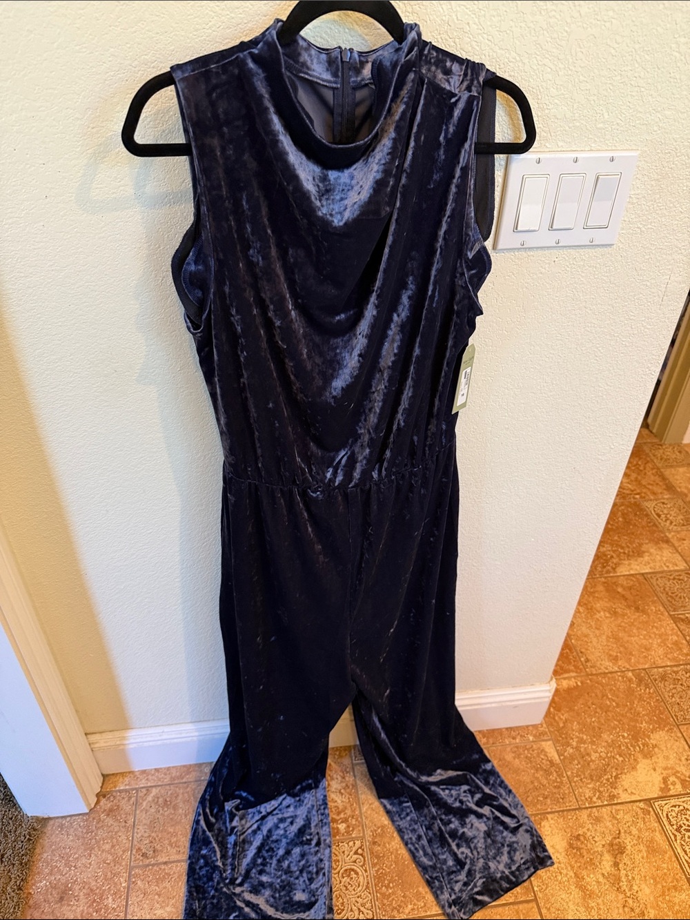 Sleeveless Velvet Jumpsuit in Navy